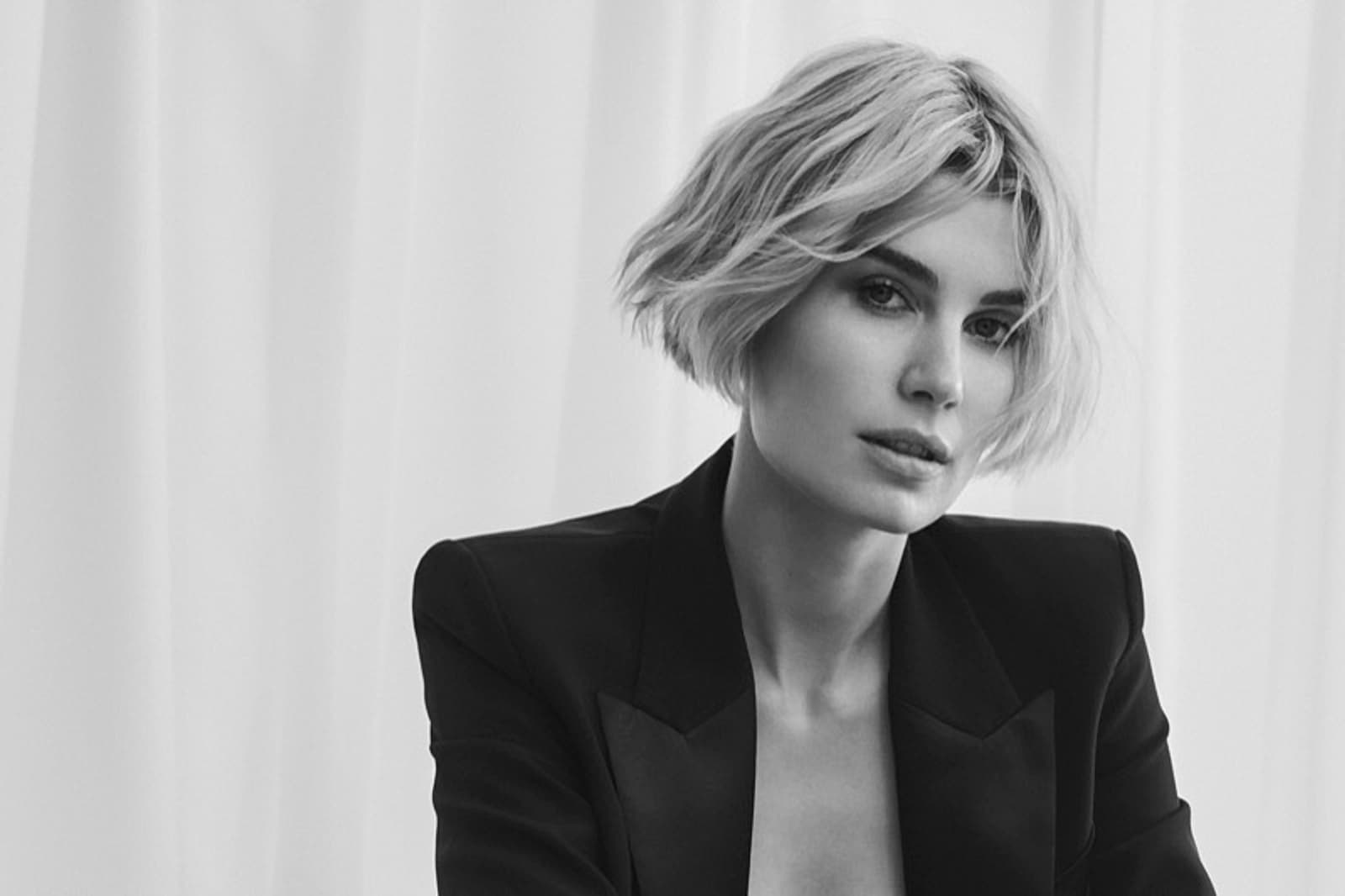 Textured crop with sharp disconnected layers